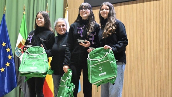 La Federación Extremeña de patinaje reconoció a 79 jóvenes en su Gala de Premios de Patinaje Artístico