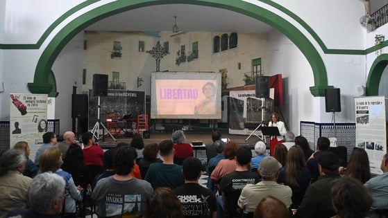La Asociación para la Recuperación de la Memoria Histórica celebró su acto-homenaje a Libertad González