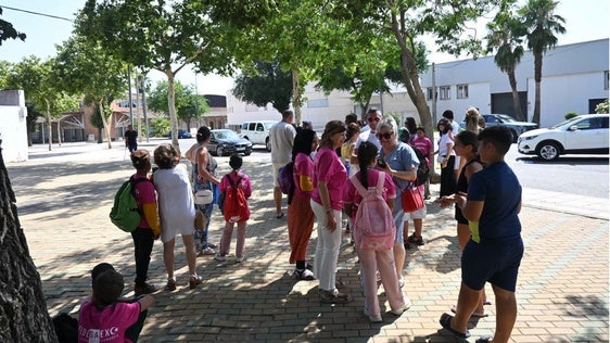 La ciudad recibe a los menores saharauis que pasarán el verano con familias de acogida