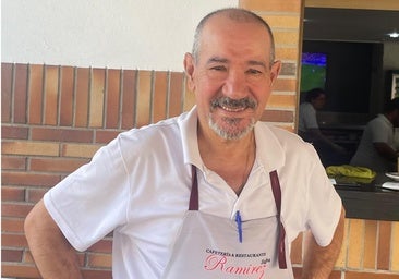 Manolo Montaño en su lugar de trabajo, El Ramírez