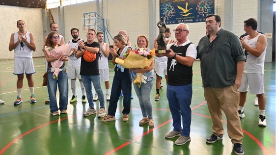 Homenaje a Antonio Crotegana