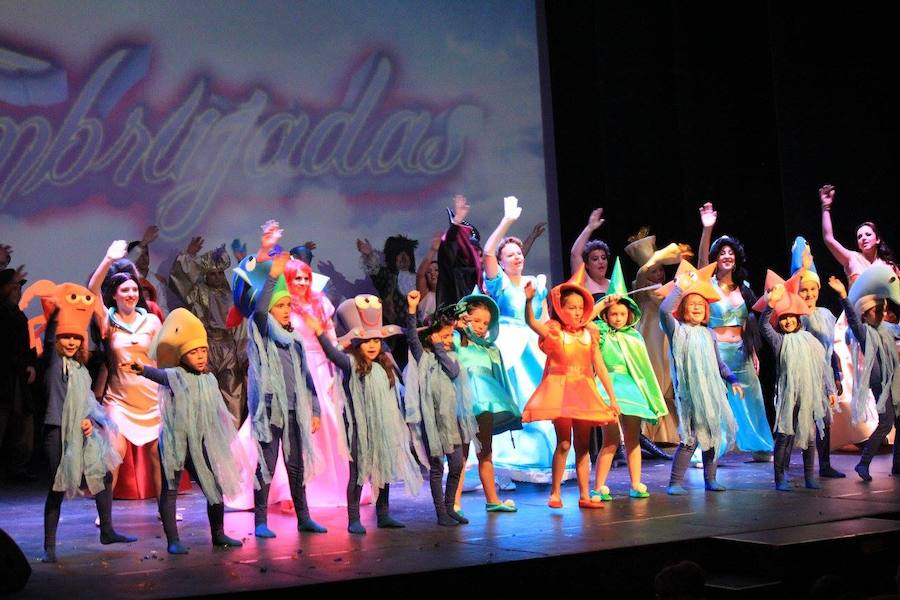 Exteatro en el musical Embrujadas 