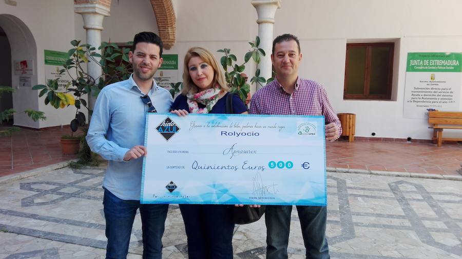 Apnasurex recibe una donación de 500 euros de la empresa Rolyocio