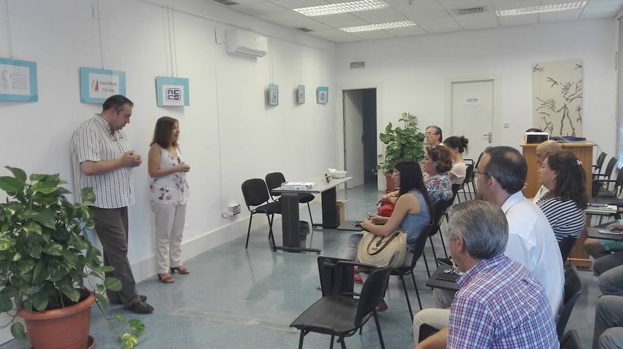 Una decena de empresarios se informa sobre la nueva convocatoria Leader