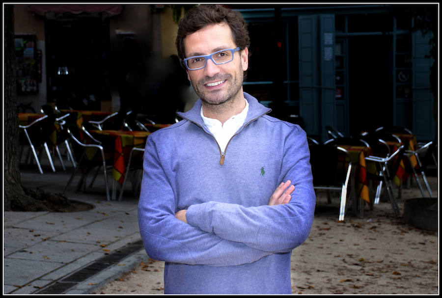 Víctor Charneco 