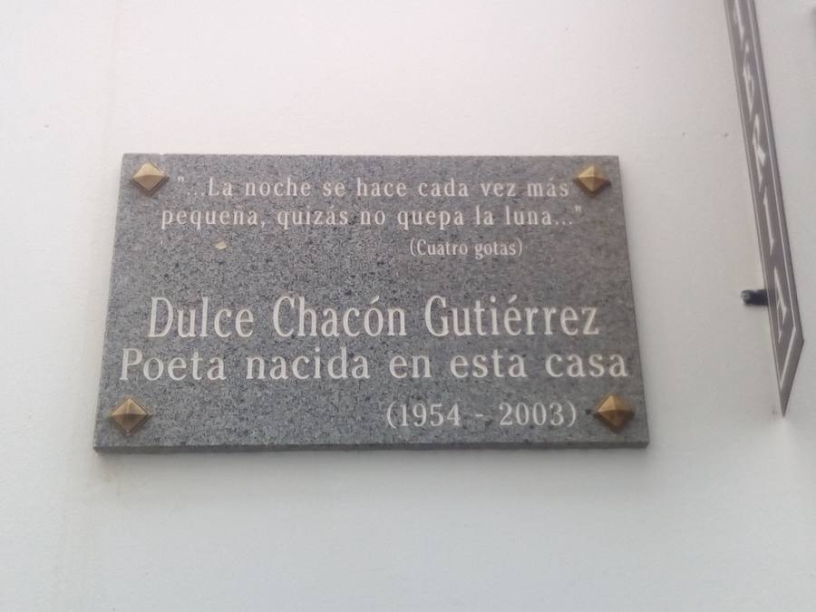 El CIT homenajea a Inma Chacón con una placa conmemorativa