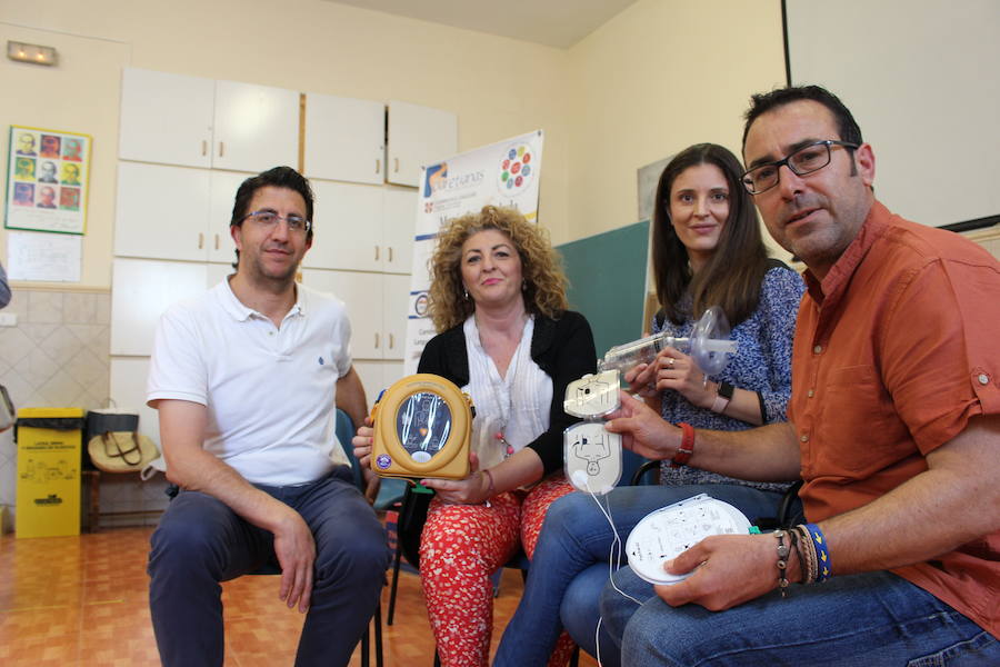 El colegio María Inmaculada, primer centro cardioprotegido de Zafra