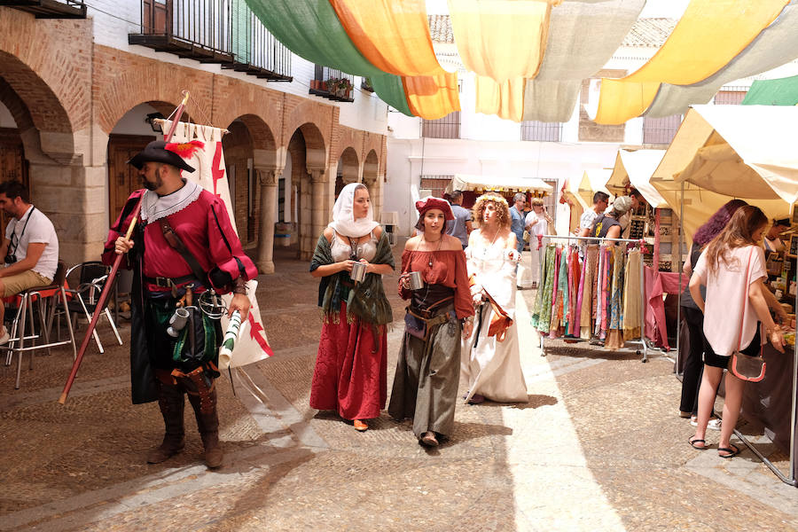 Zafra recuerda su pasado comercial con el Mercado del Siglo de Oro