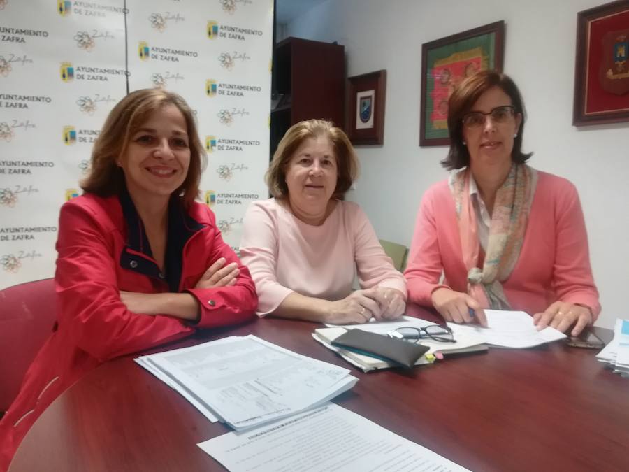 Nieves Peña, Isabel Cruz y María José Mateo 