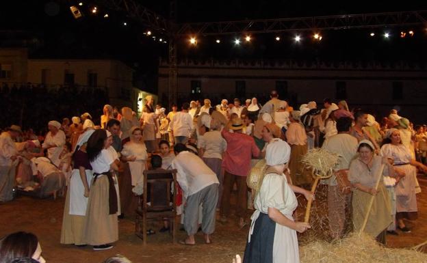 Un año más cientos de ilipenses hicieron posible la obra de 'El alcalde de Zalamea' 