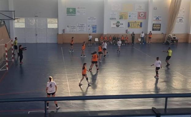 Imagen del partido el pasado sábado contra el EMD Aceuchal Sénior 