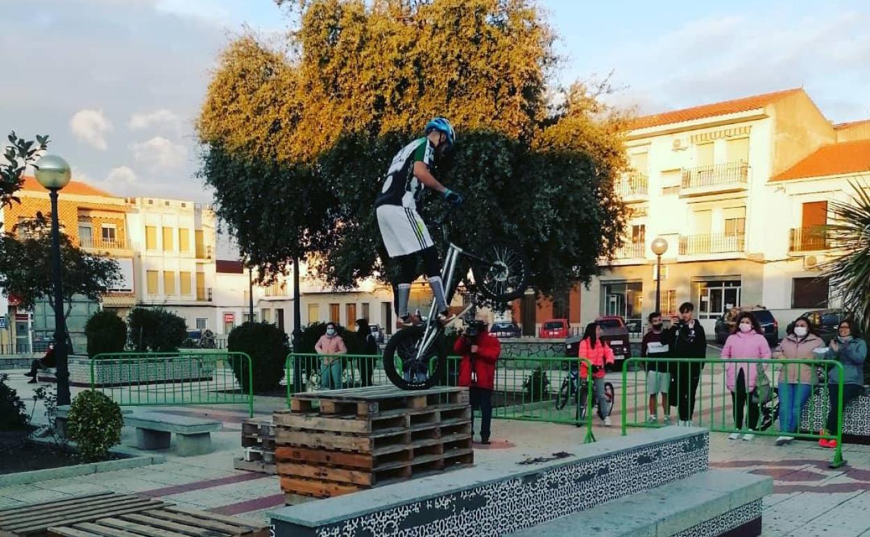 Raúl Rivera durante su exhibición 