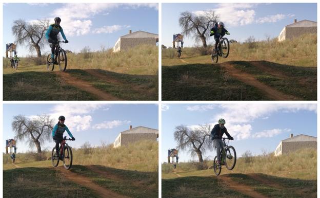 Mostrando su habilidad con la bicicleta 