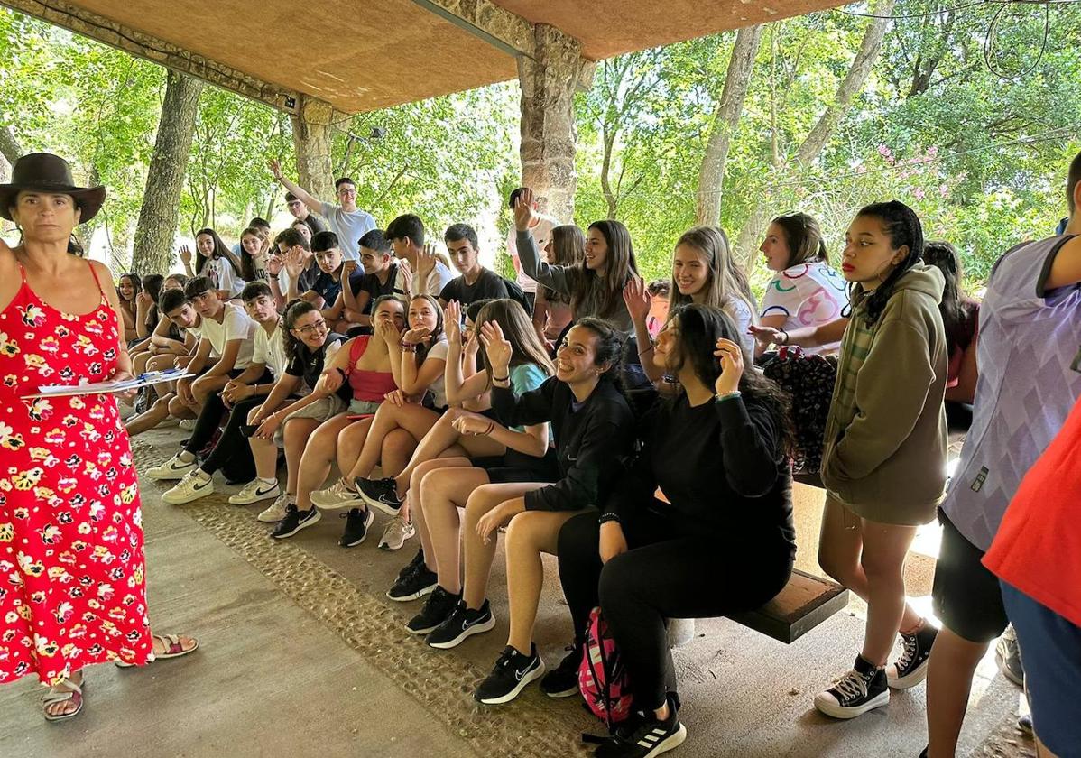 Un grupo de alumnos del IES Antonio de Nebrija ha disfrutado 3 días en el Valle del Jerte