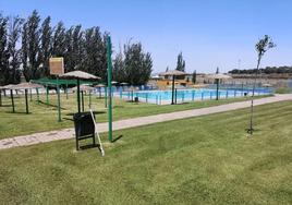 Piscina de Zalamea de la Serena lista para su apertura.