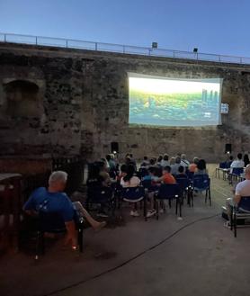 Imagen secundaria 2 - Way Down', 'Encanto' y 'Padre no hay más que uno 3' en el Castillo de Arribalavilla.