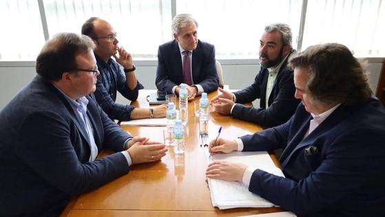 El alcalde ilipense mantiene una reunión para tratar sobre los caminos públicos de la localidad