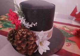 Imagen de archivo. Adorno navideño hecho a mano.