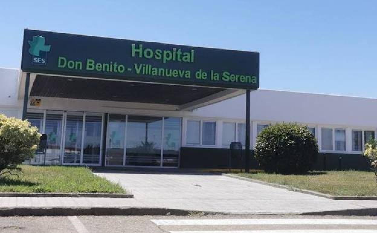 Un trabajador de 47 años, herido tras caerle encima una carretilla en Zalamea