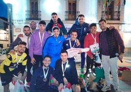 Este año se entregó un premio a la peña más numerosa, que recayó en Lemond Garage.