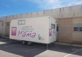 Imagen de archivo de una de las unidades móviles del Programa de Detección Precoz del Cáncer de Mama del SES.