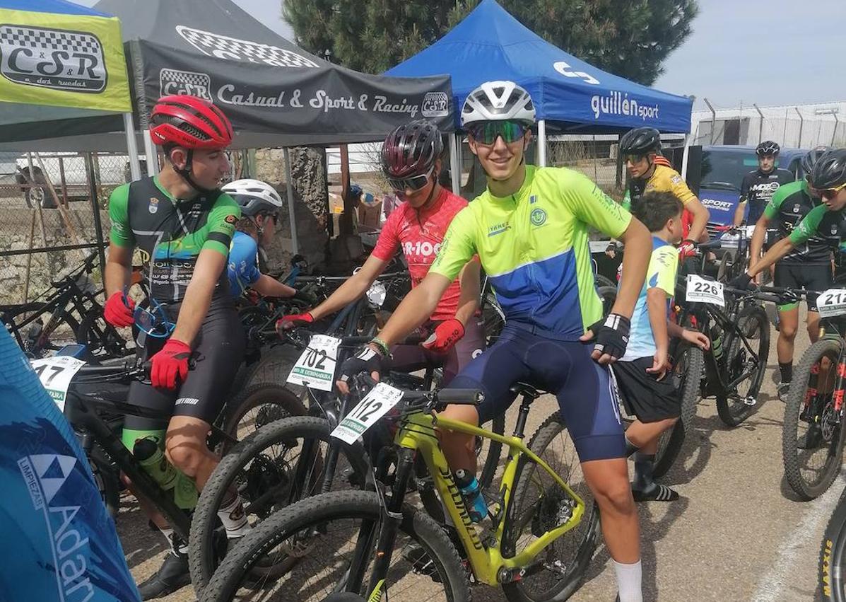 Imagen secundaria 1 - Los ciclistas ilipenses vuelven a lograr grandes resultados en Trujillo