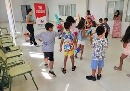 Los pequeños disfrutaron aprendiendo a través de juegos.