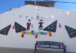 La calle Zúñiga se hace con el premio del concurso de calles engalanadas