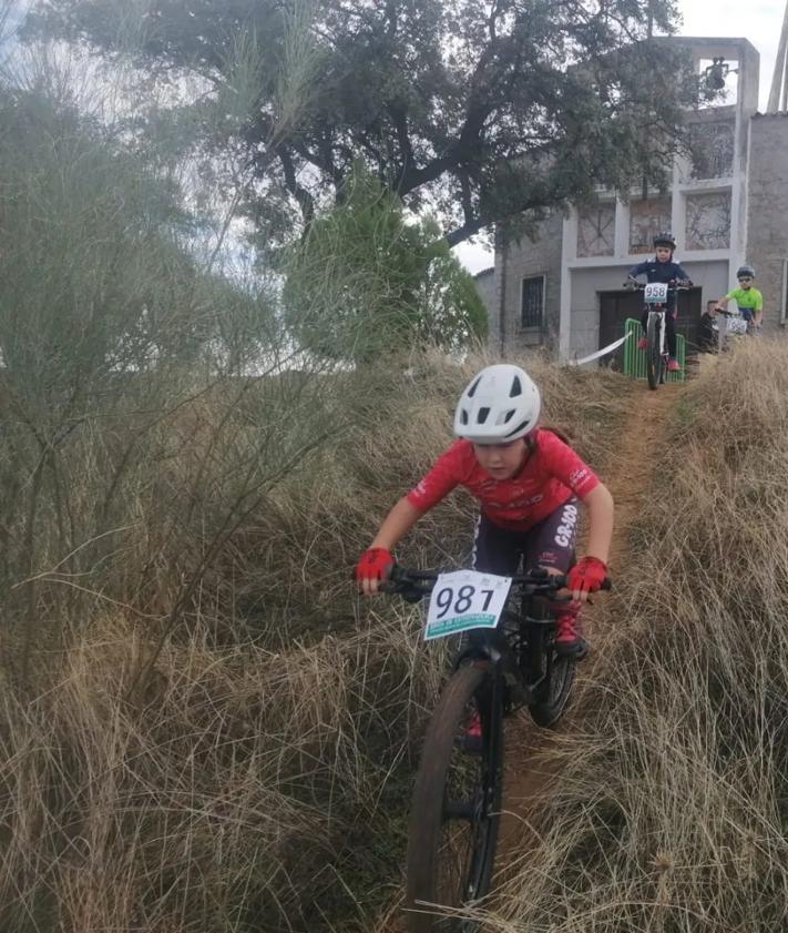 Imagen secundaria 2 - Diferentes instantáneas de la prueba.