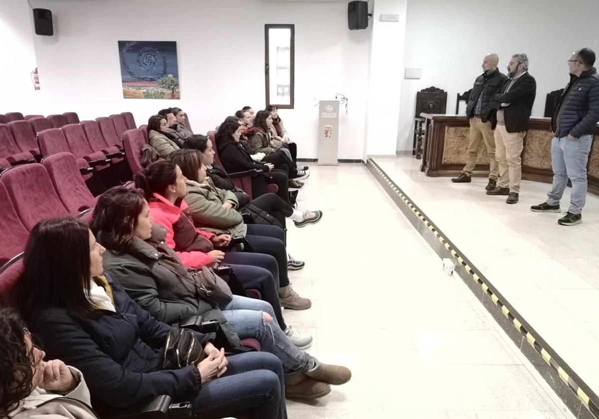Inaugurada la Escuela Profesional Escala