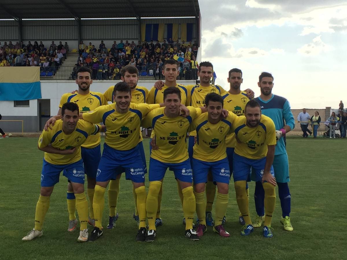 Foto de equipo del C.D. Ilipense 