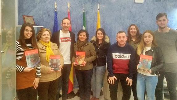 Todos los premiados tras la recogida de las placas 