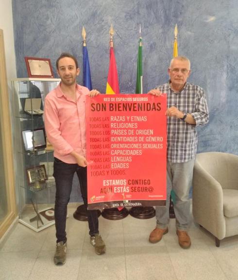 El alcalde y el teniente alcalde presentaron el  cartel del  programa 