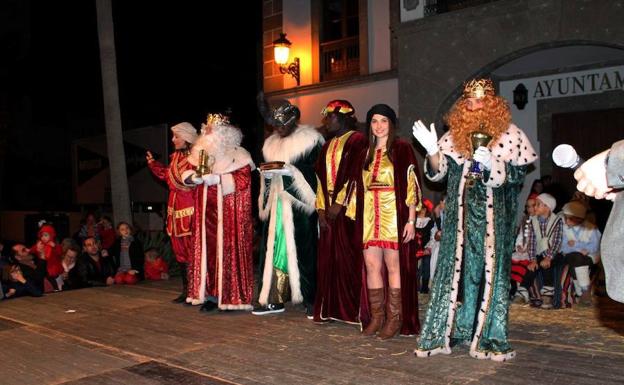 Adra ultima los preparativos para recibir a los Reyes Magos