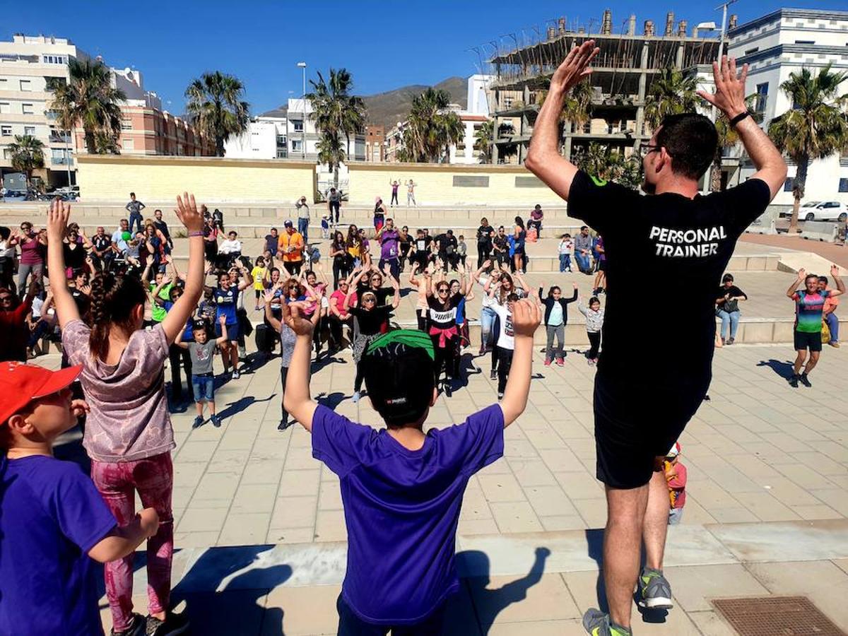 Organizada por el Ayuntamiento, esta duodécima edición ha contado con la presencia de Sandía Fashion para refrescar a los corredores, Atmosfera Sport y Sano, entre otros
