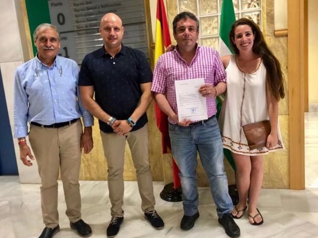 Isidro Ferrio, Rodrigo Alonso, Juan José Ibáñez y Rocío de Meer, ayer en el Juzgado de Berja.