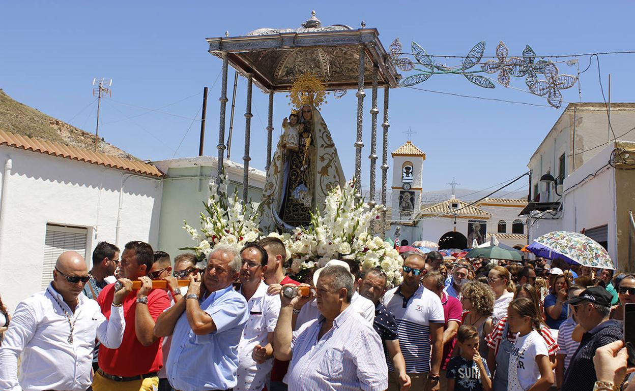 Río Chico rinde tributo a la Virgen del Carmen