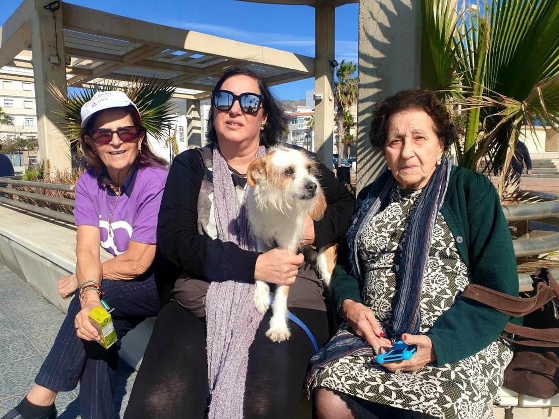 Fotos: Arrancan los actos por el Día de la Mujer en Adra