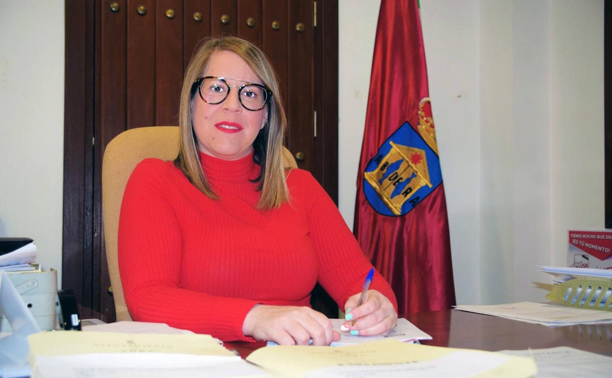 Encarna Román, concejala del PSOE en el Ayuntamiento de Adra. 