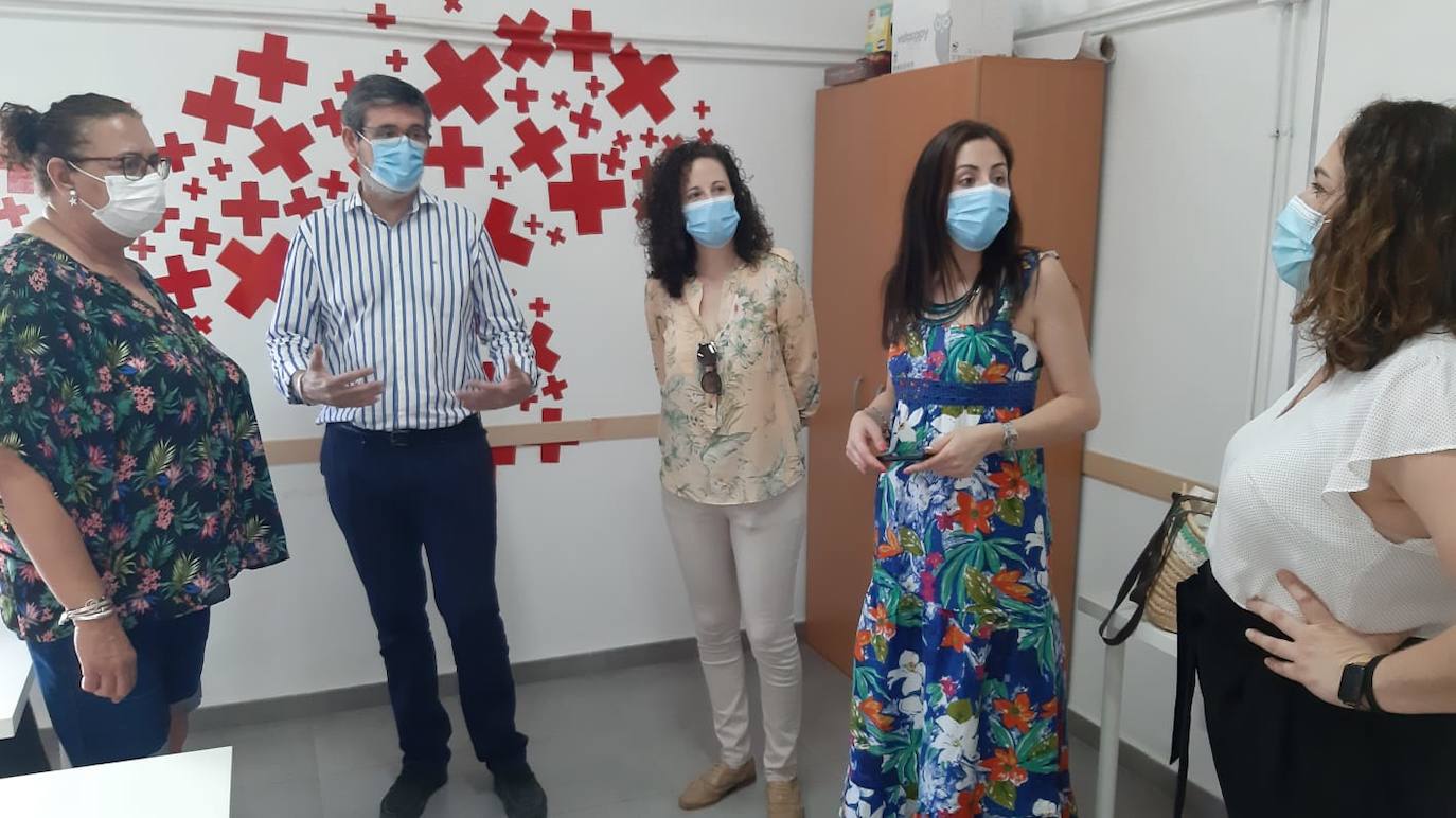 Cruz Roja atiende a casi 900 abderitanos durante el estado de alarma de la Covid-19