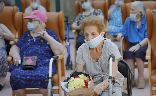 Cuatro nuevos positivos y ocho ingresados sitúan a Almería como tercera provincia con más Covid