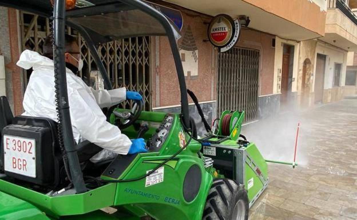 Coronavirus en Almería | Falso positivo el caso de Covid-19 en una panadería que casi confina Berja