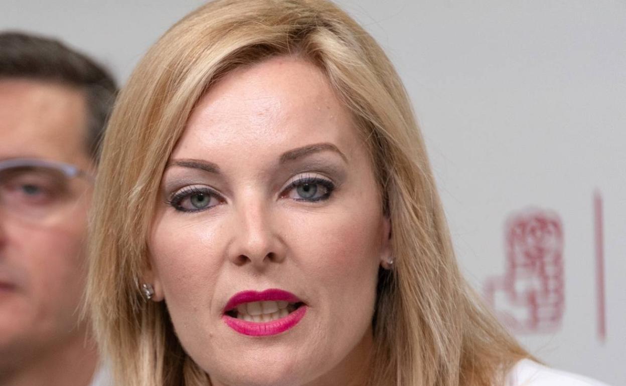 Teresa Piqueras, secretaria PSOE Adra. 