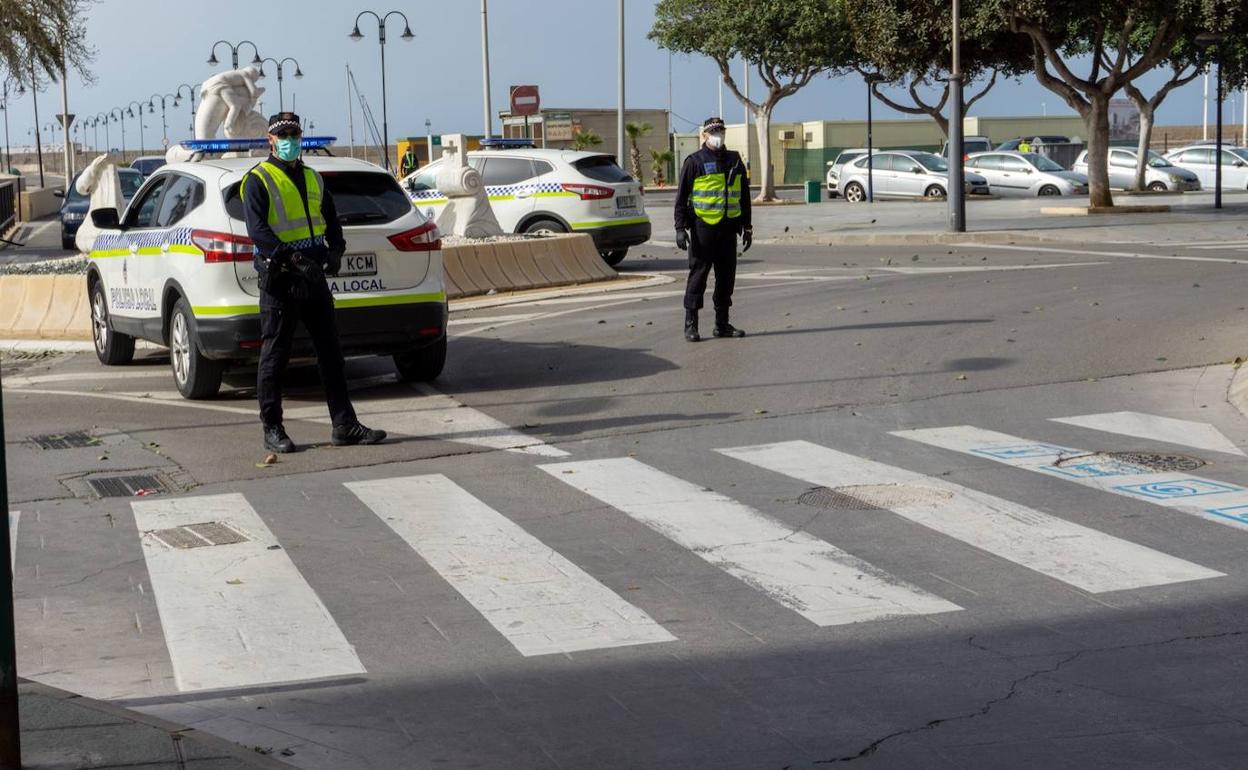 Aumentan los controles de tráfico para detectar alcohol y drogas al volante