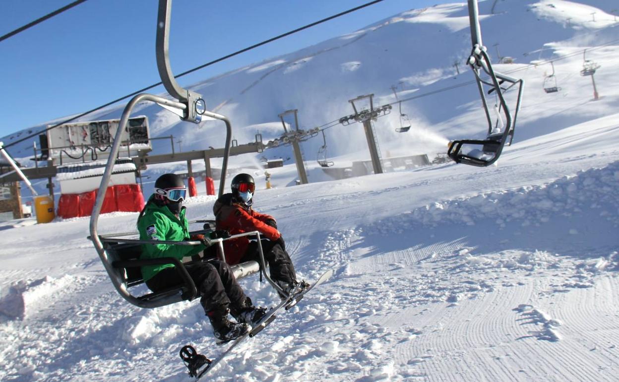 Se aplaza al 15 de enero el fin de semana en Sierra Nevada