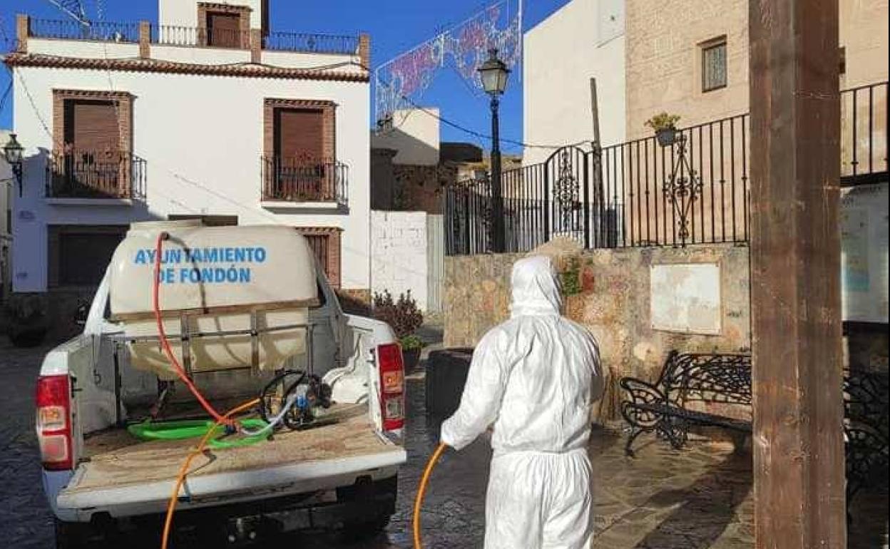 Preocupación en Fondón por el positivo del dueño de un bar