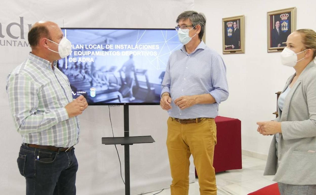 Adra plantea un hoja de ruta para tener más y mejores instalaciones deportivas
