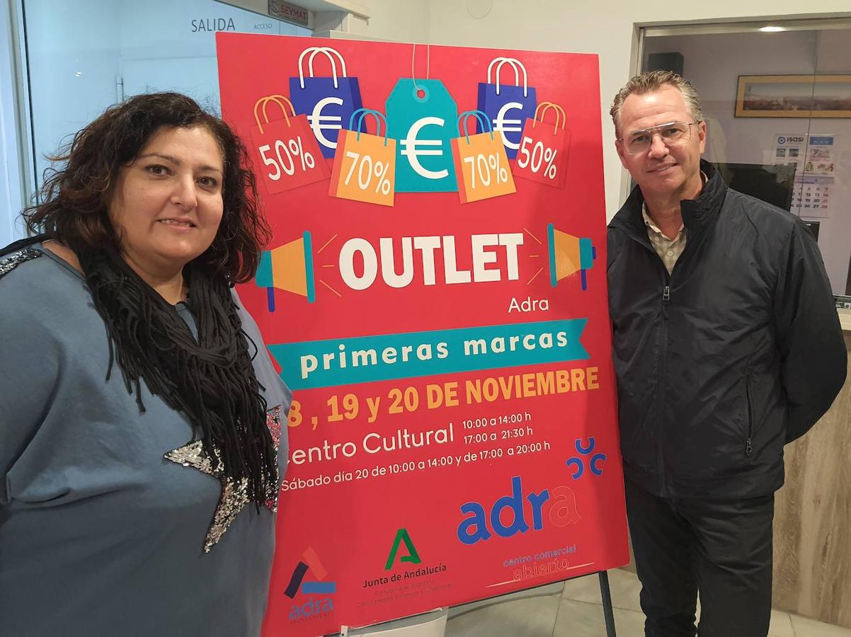 Fotos: Feria Outlet en Adra, el regreso a la normalidad