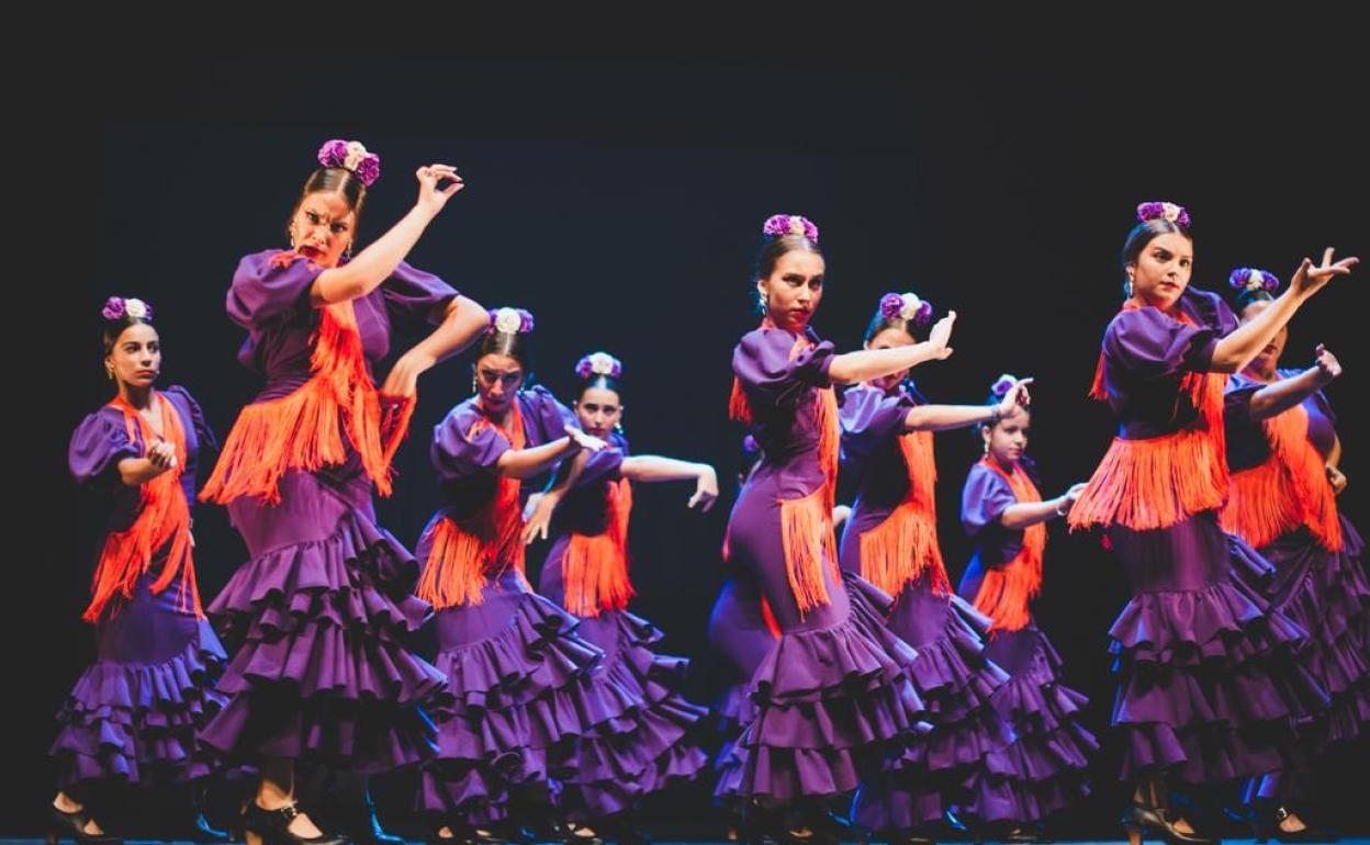 Rocío Bogas es la directora de la Escuela de Baile Zambra. 