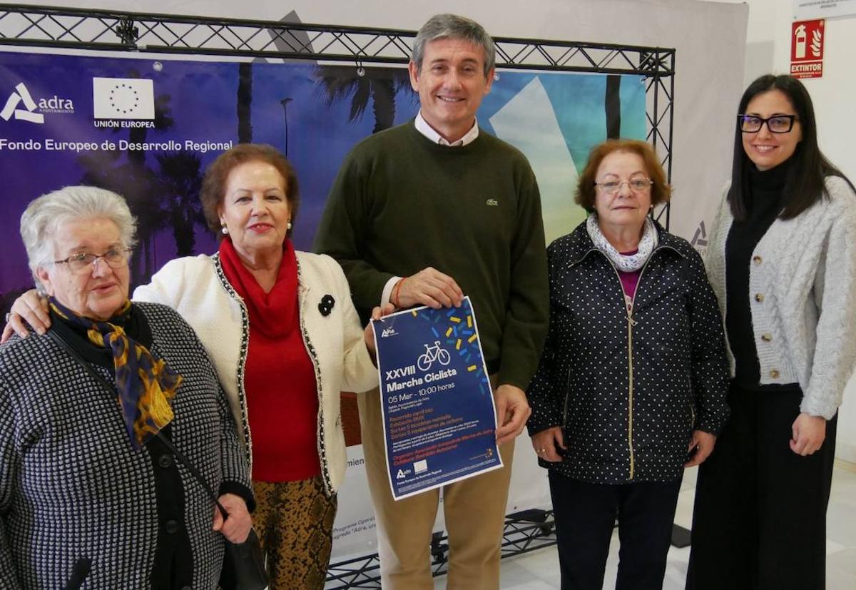 Inmaculada Marina incluye una exhibición de BMX en su clásica marcha ciclista